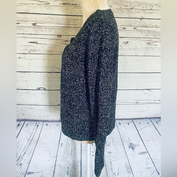 Women’s Large Sweater Cardigan Covington Gray Silver Threading Hook Close Knit - Picture 7 of 11